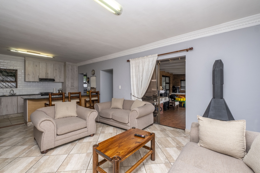 4 Bedroom Property for Sale in Rouxville Western Cape